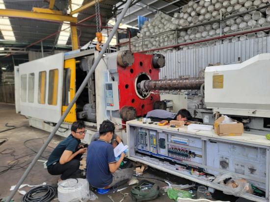 HỆ THỐNG TỦ ĐIỆN ĐIỀU KHIỂN MÁY ÉP NHỰA